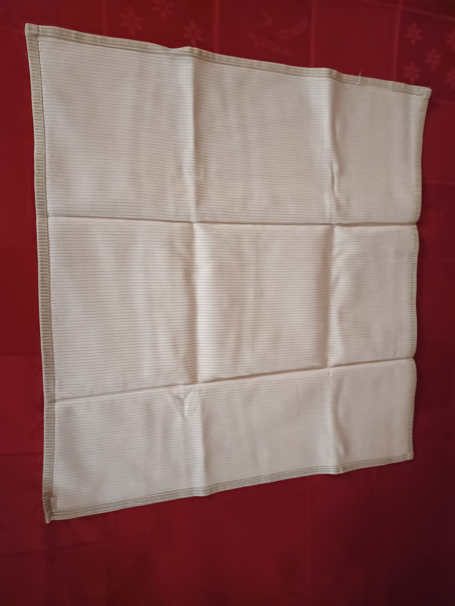 28 serviettes
