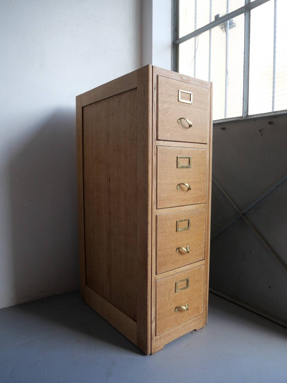 Meuble de classement en chêne
