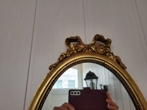 Miroir ovale style Louis XVI