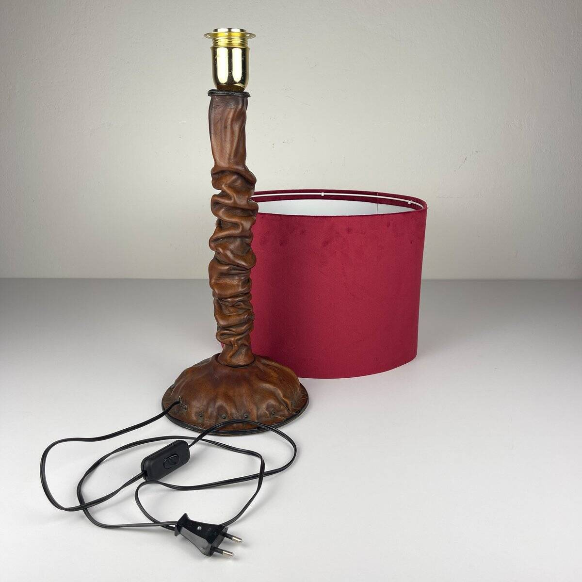 Lampe de table vintage en cuir italien, années 1950