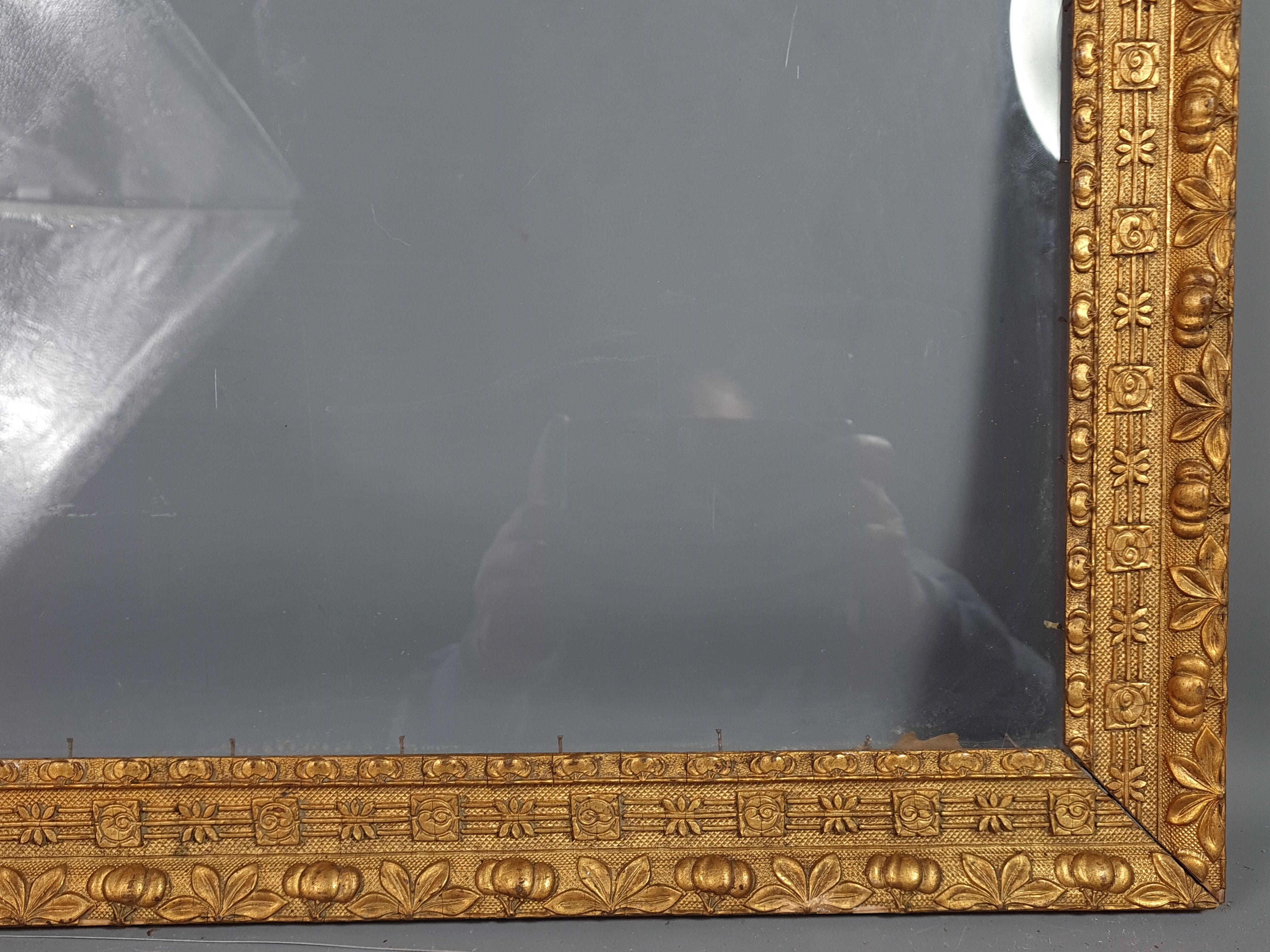 Old frame gilded stucco wood 56x46.5 cm, foliage 50.4x38.4 cm + old glass SB