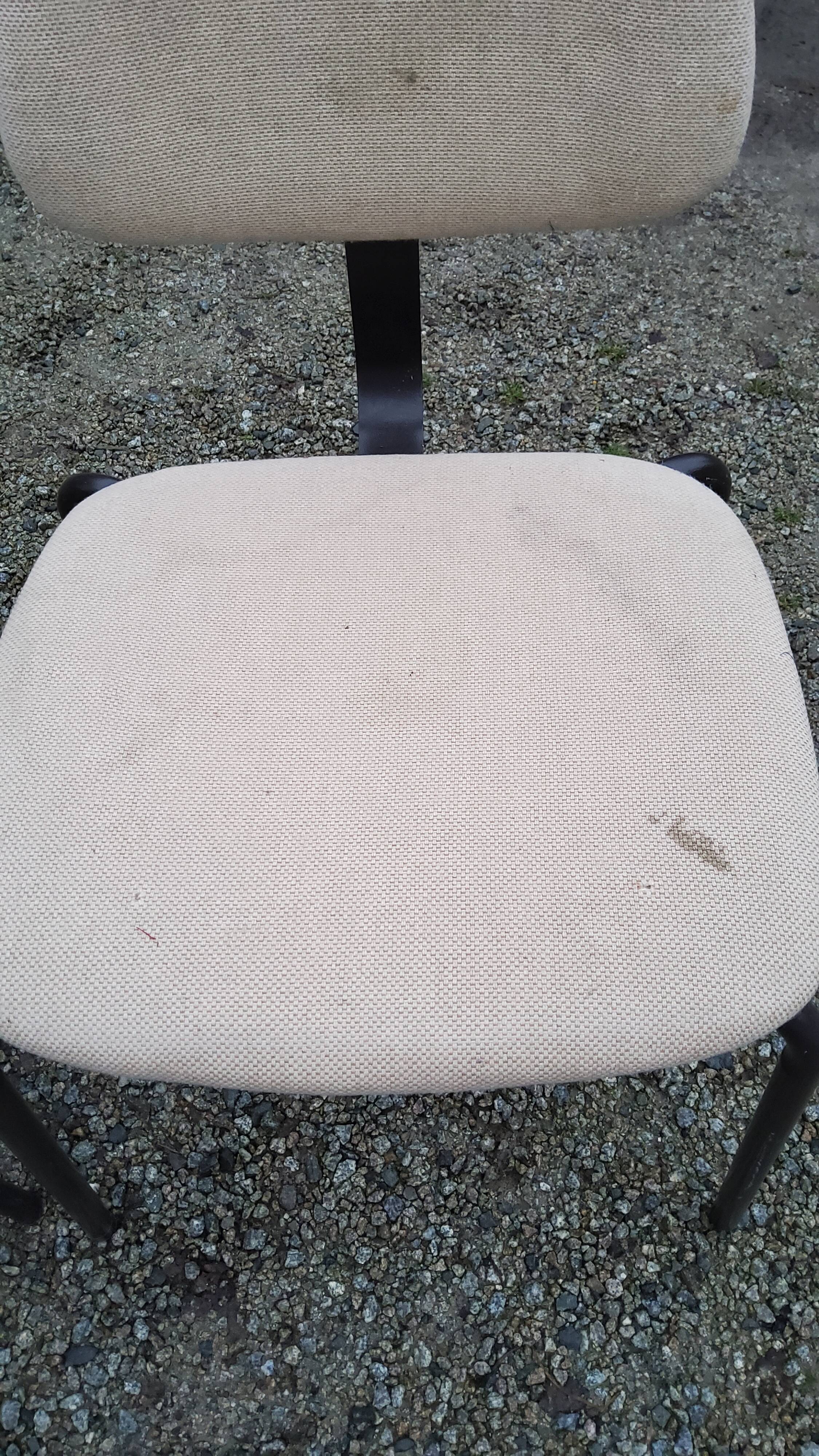 Pair of chairs from the 70s