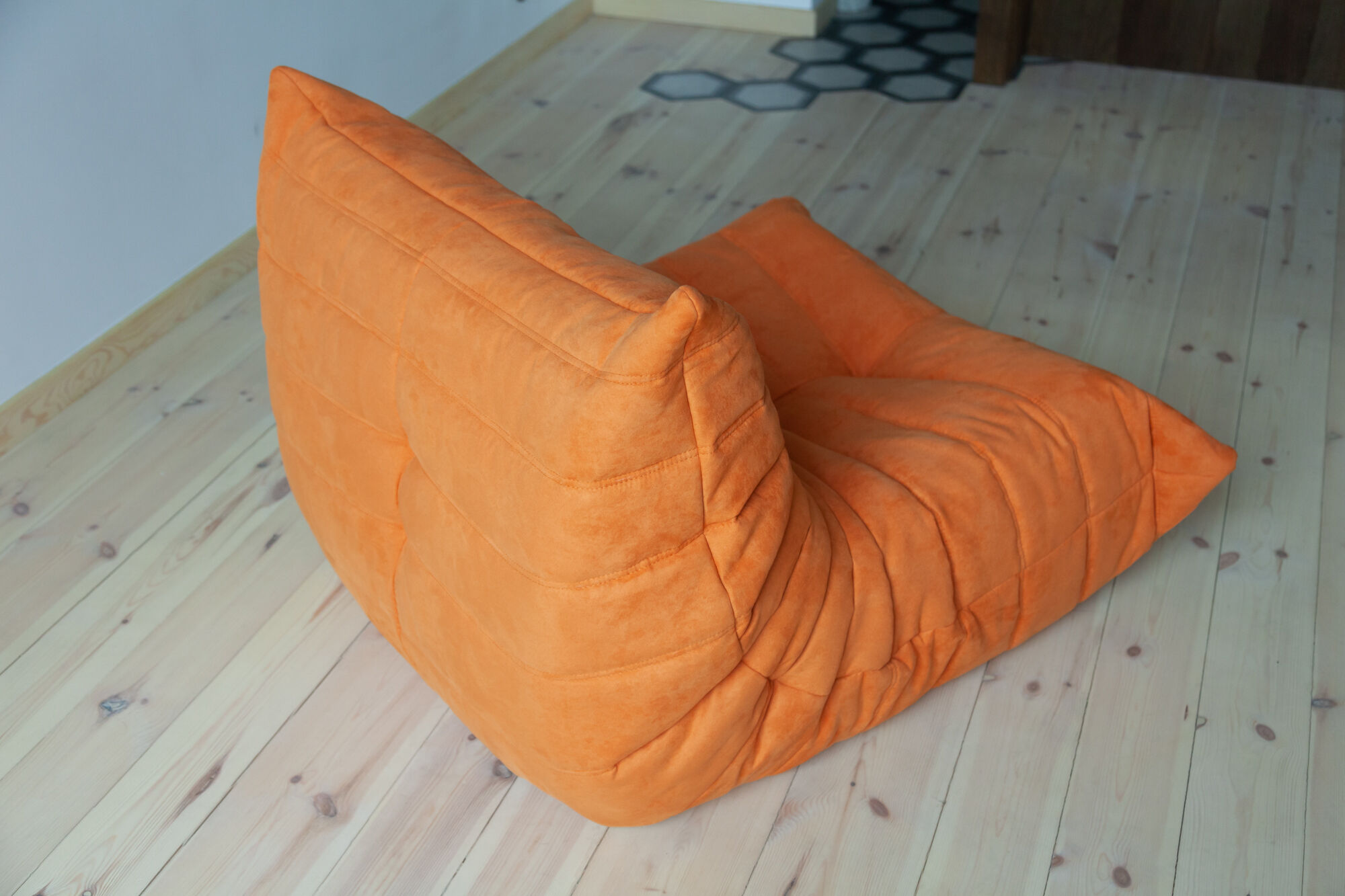 Togo orange microfibre armchair model designed by Michel Ducaroy 1973