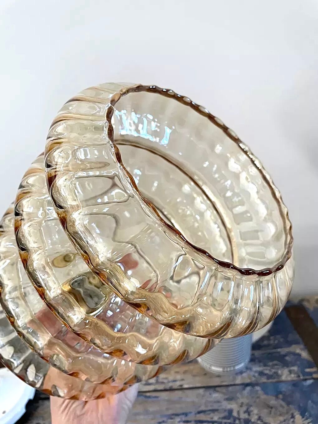 Vintage pendant lamp in electrified golden glass to nine