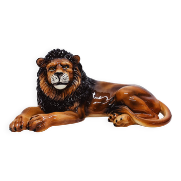 Lion statue ceramic