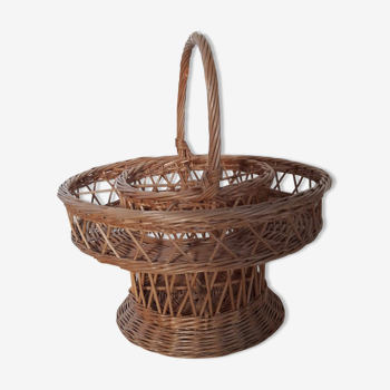 Rattan bottle rack