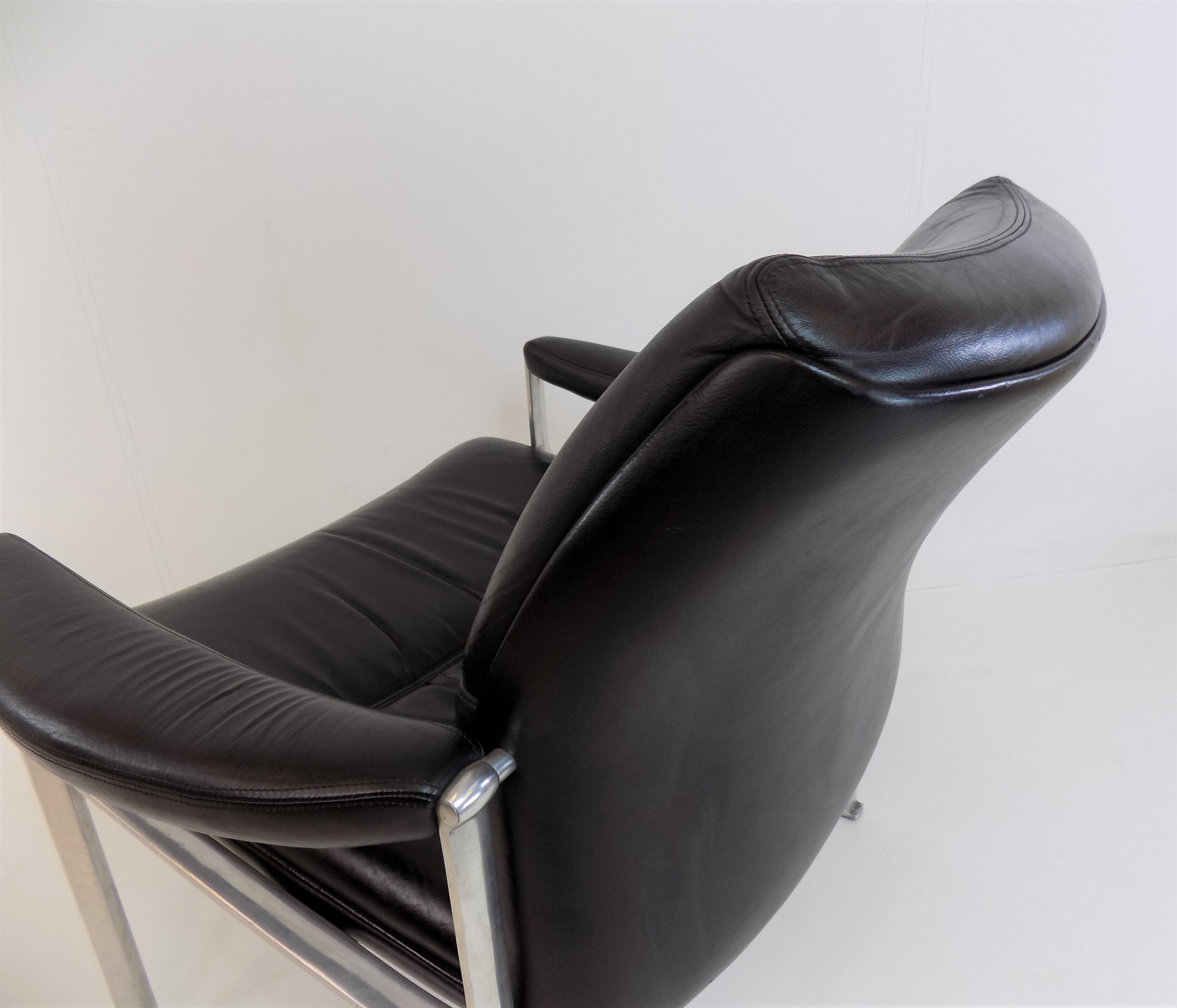 Lot de 2 fauteuils en cuir Röder Söhne by Miller Borgsen