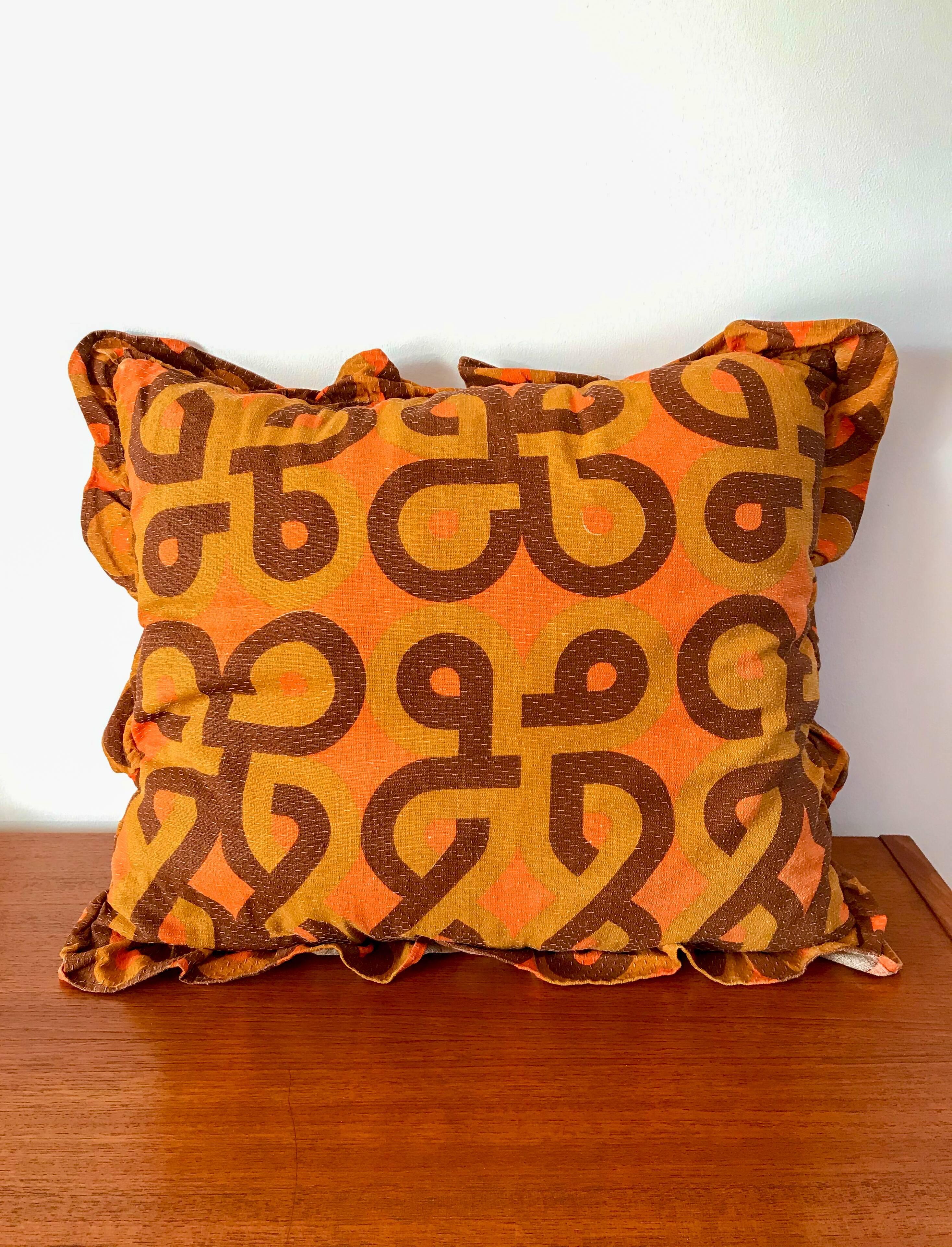 space age fabric cushion seventies 70s