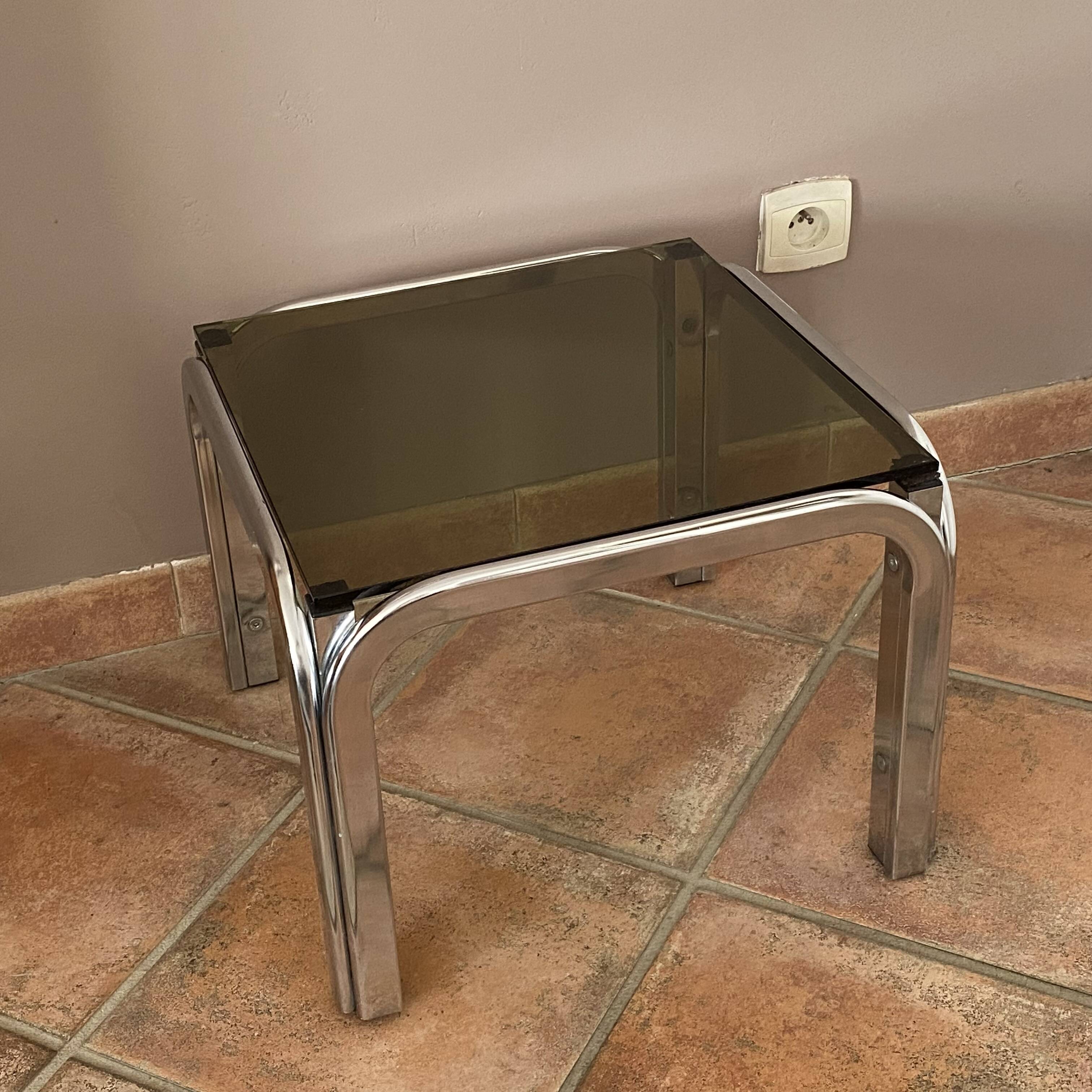 Coffee table or bedside table. 1970. Space age.