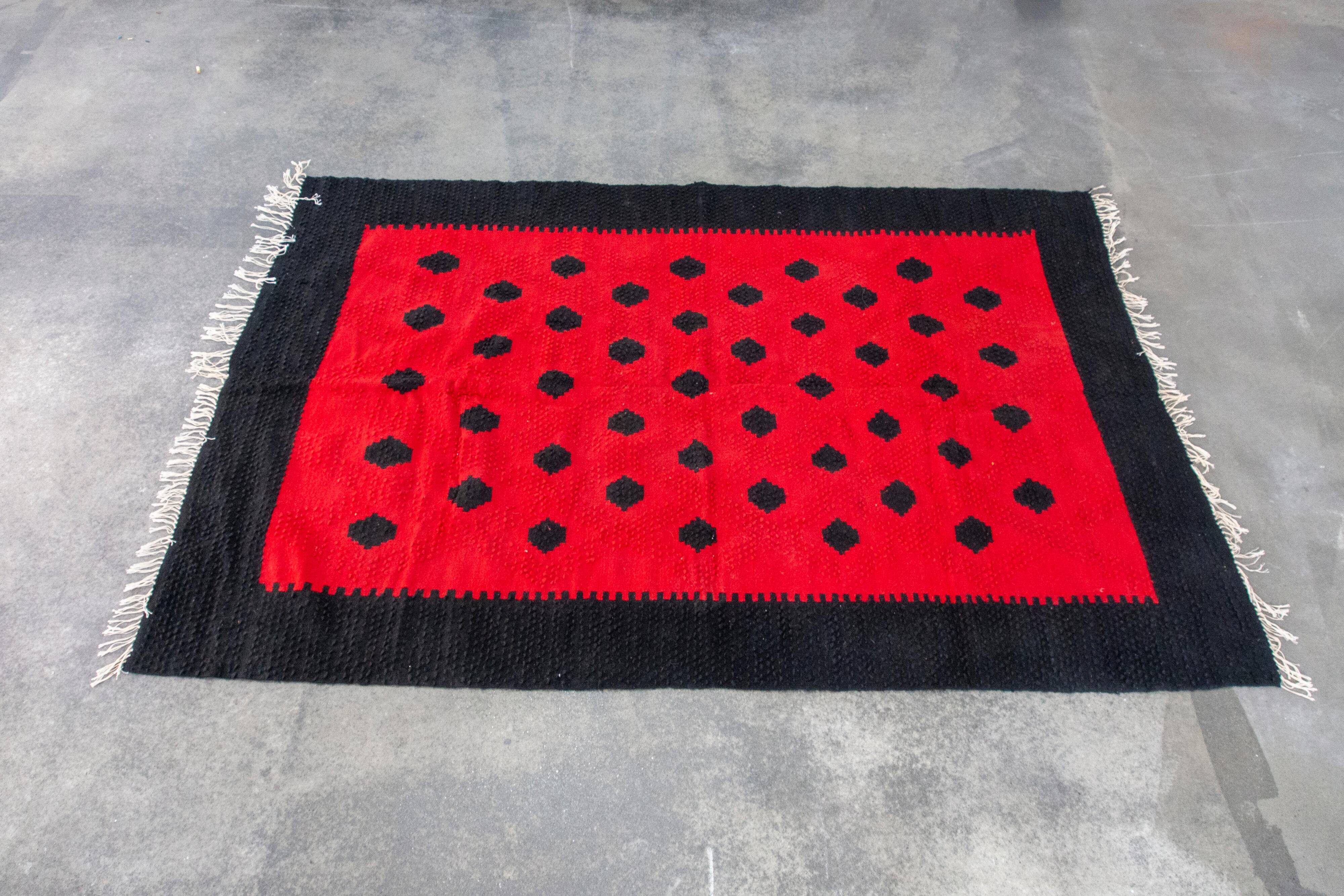 Modern Mid-Century Kilim Rug Handwoven Yugoslavia 1960s