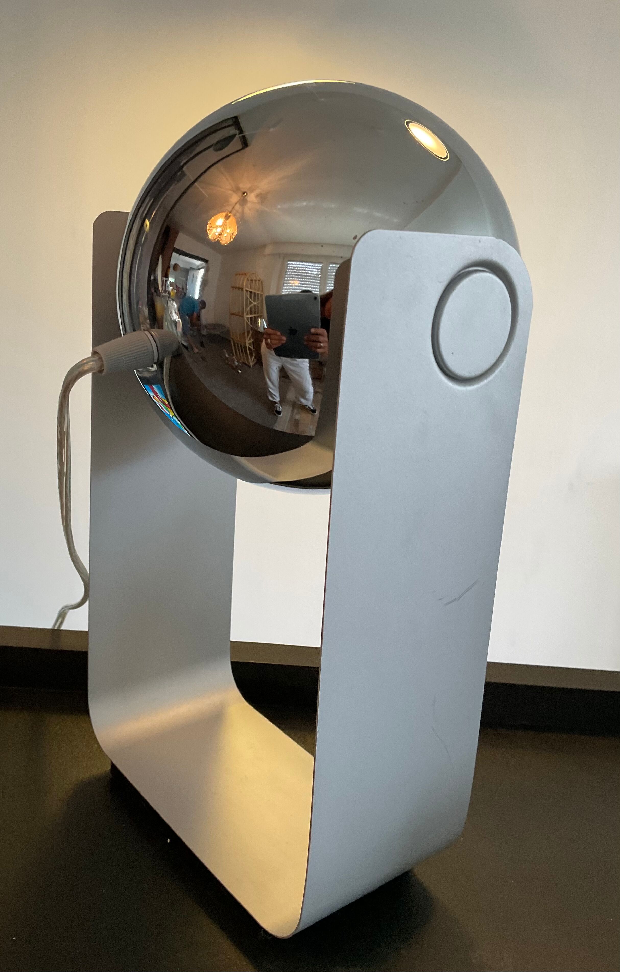 Vintage Eyeball lamp from the 80s