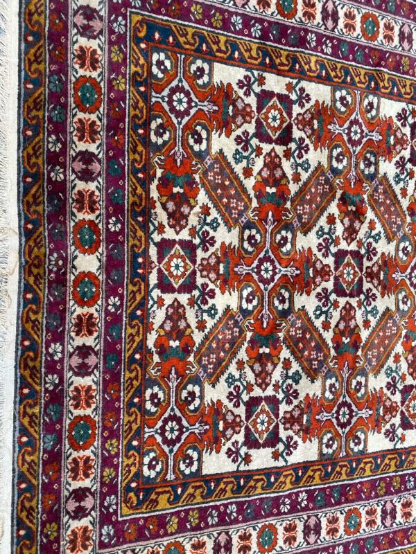Vintage carpet chirwan caucasus 165x244 cm