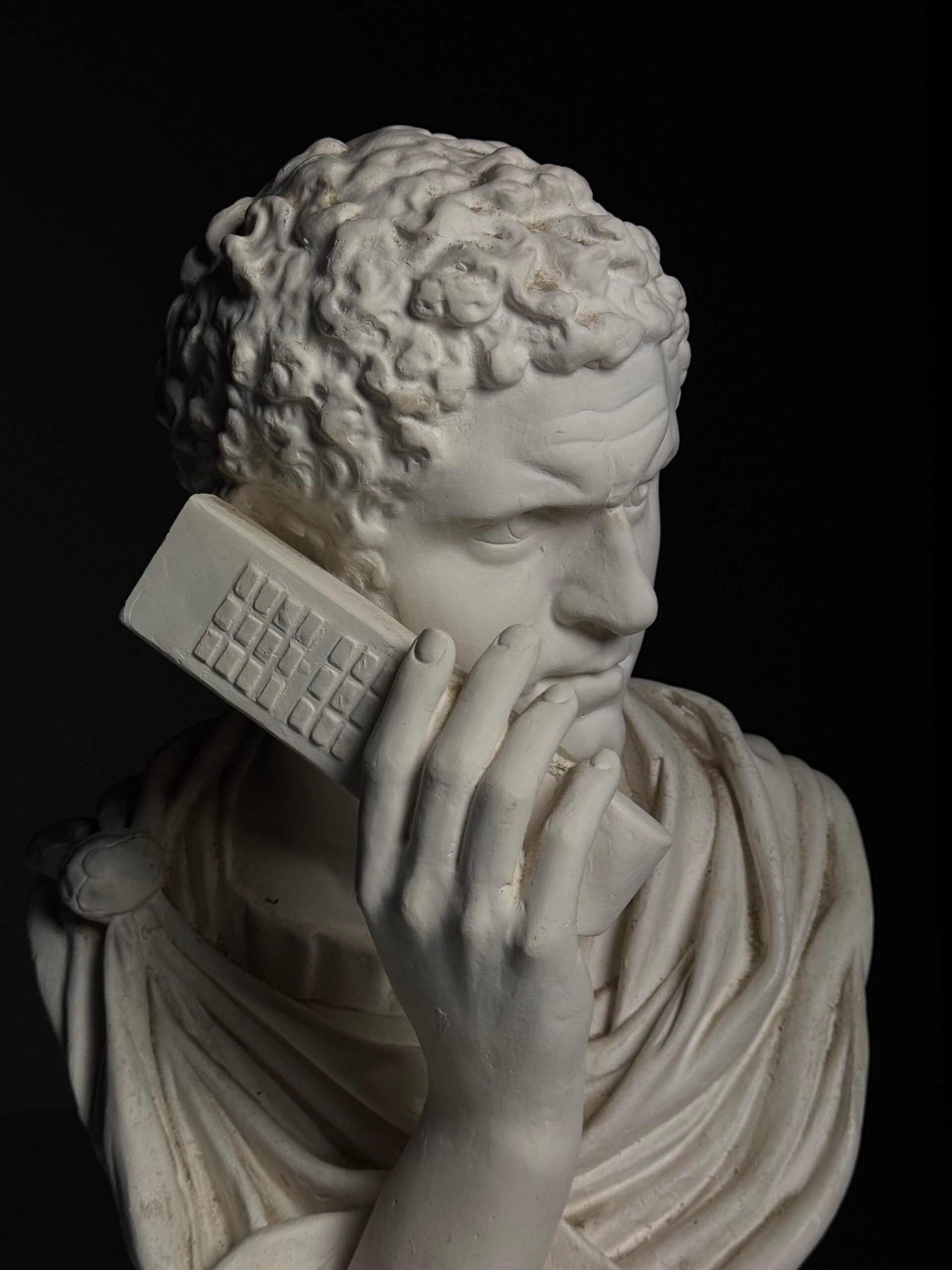 Buste en plâtre de Caracalla appelant