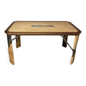 Bureau, table en bois, fer forgé et vitraux