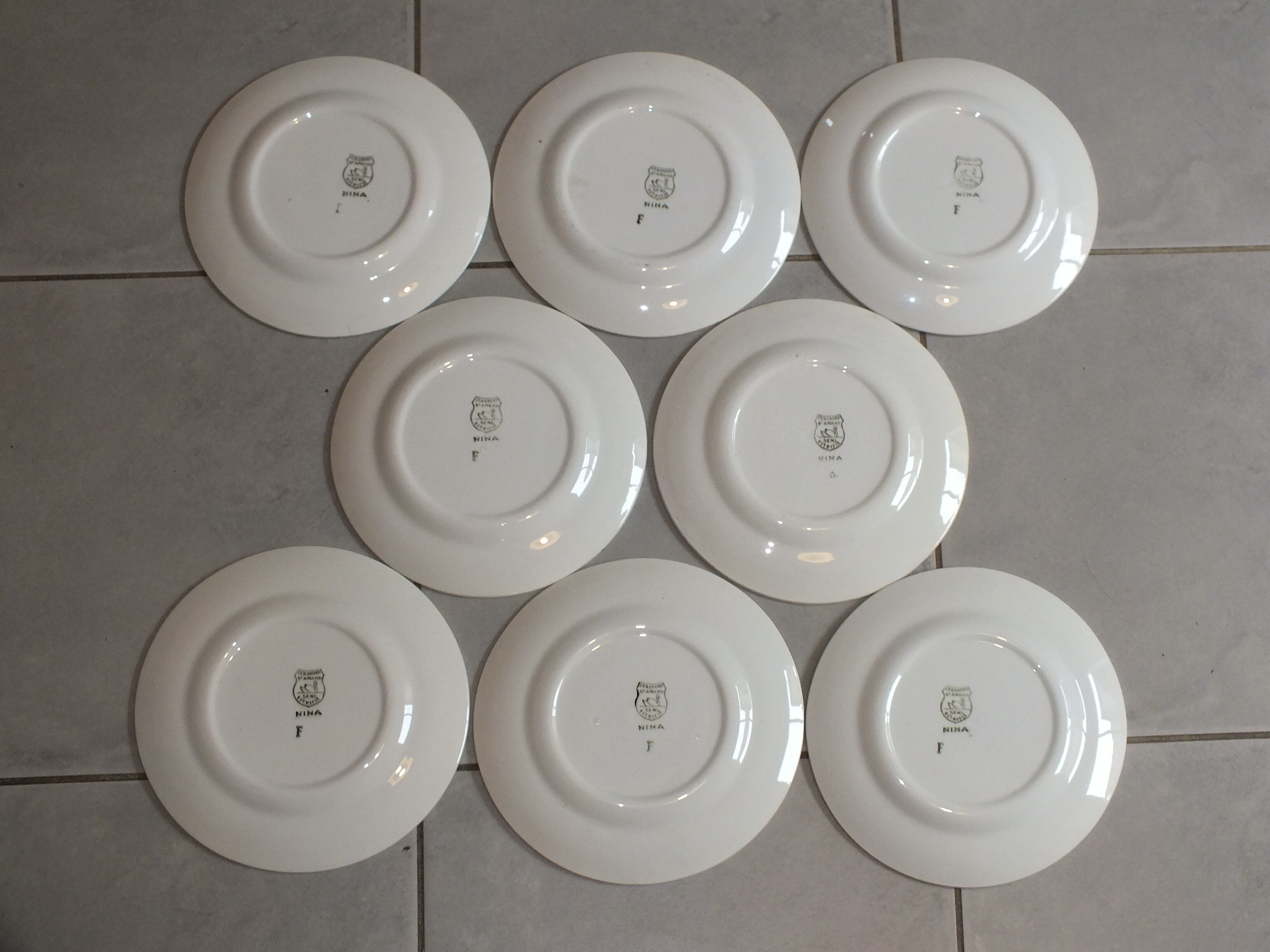8 dessert plates Céranord St Amand model Nina