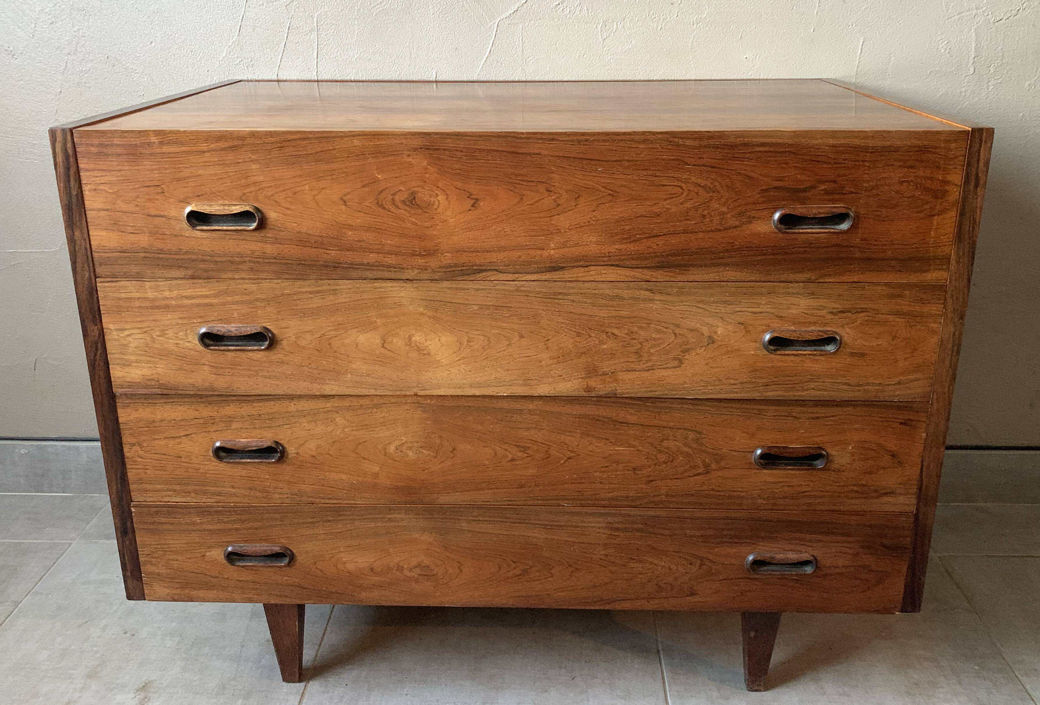 Vintage Scandinavian dressing table/dresser from the 60s in rosewood