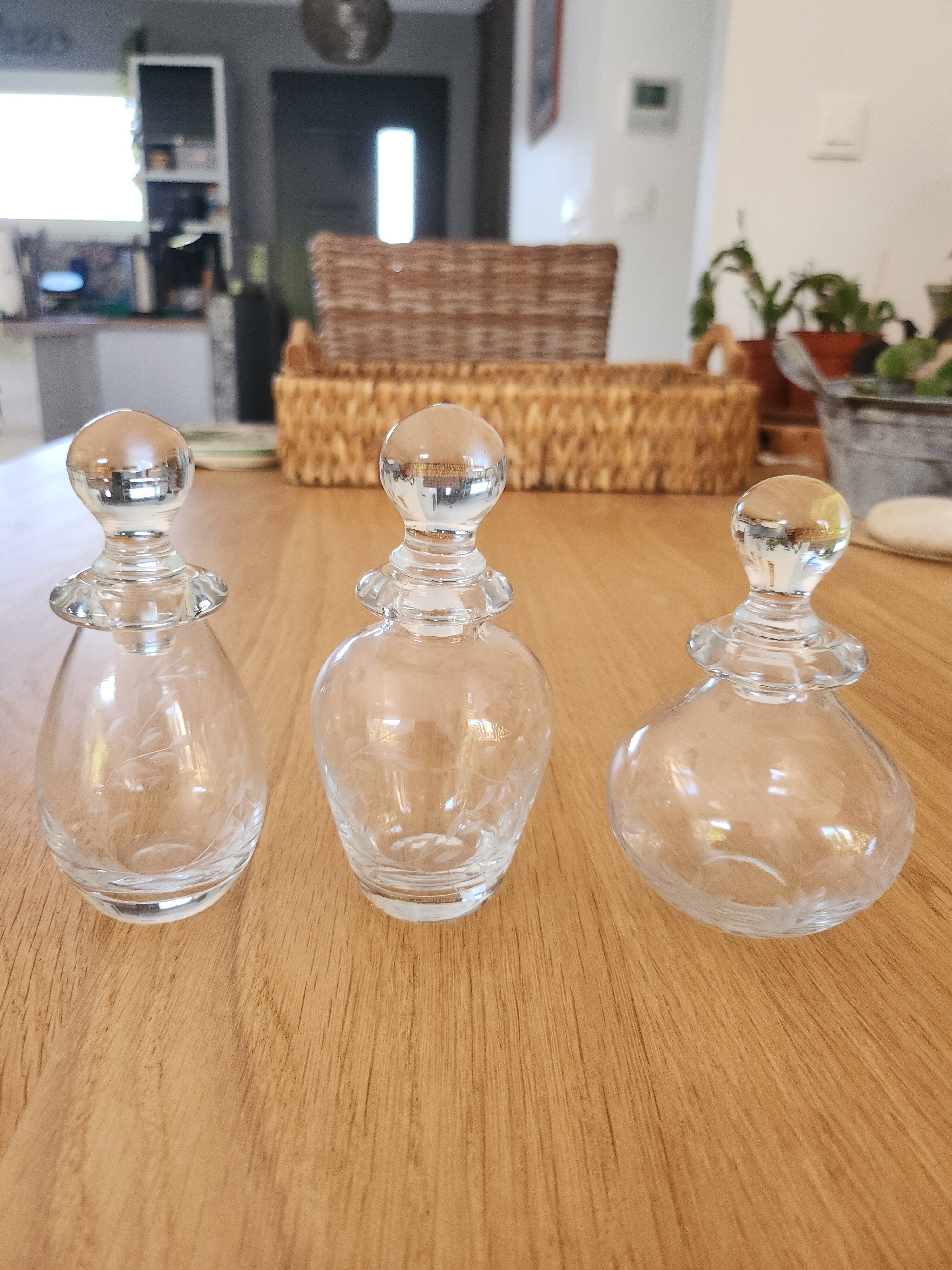 Toilet set / Trio of Baccarat crystal perfume bottles "St
