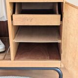 Armoire asymétrique vintage en chêne rénovée