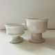 Paire de petits vases blancs 
