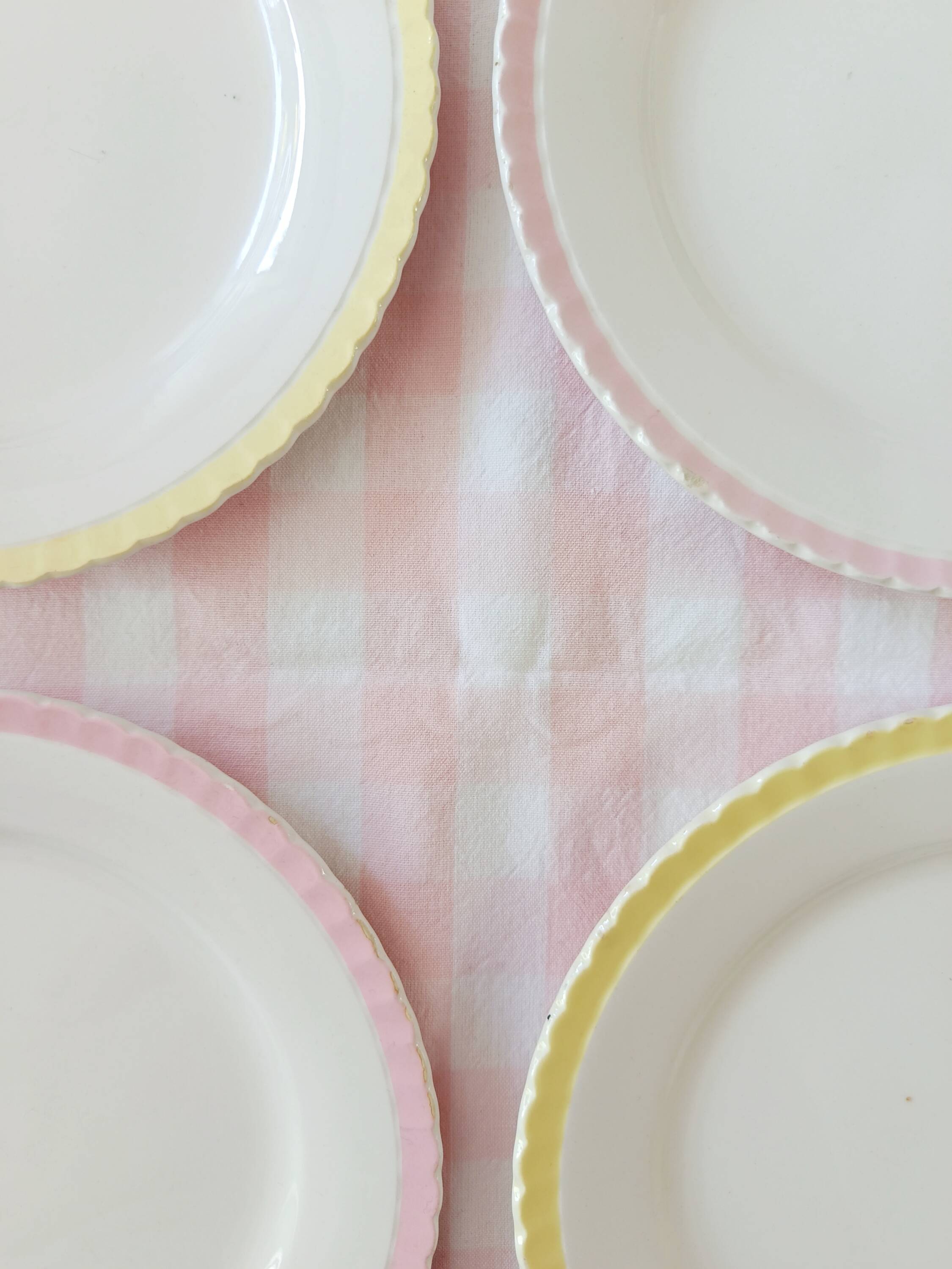 Set of 4 flat plates Digoin