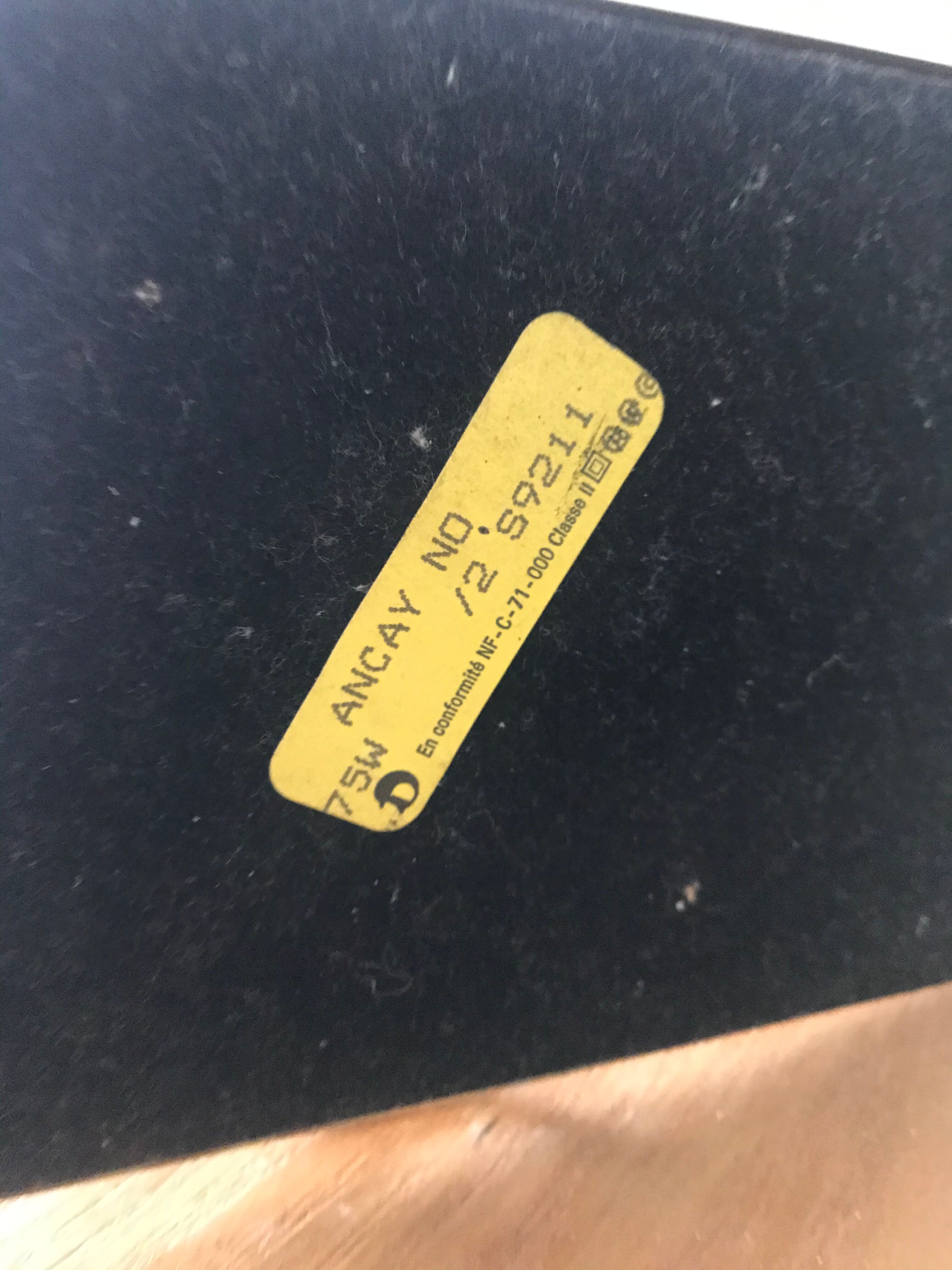 Lamp The Black Dolphin