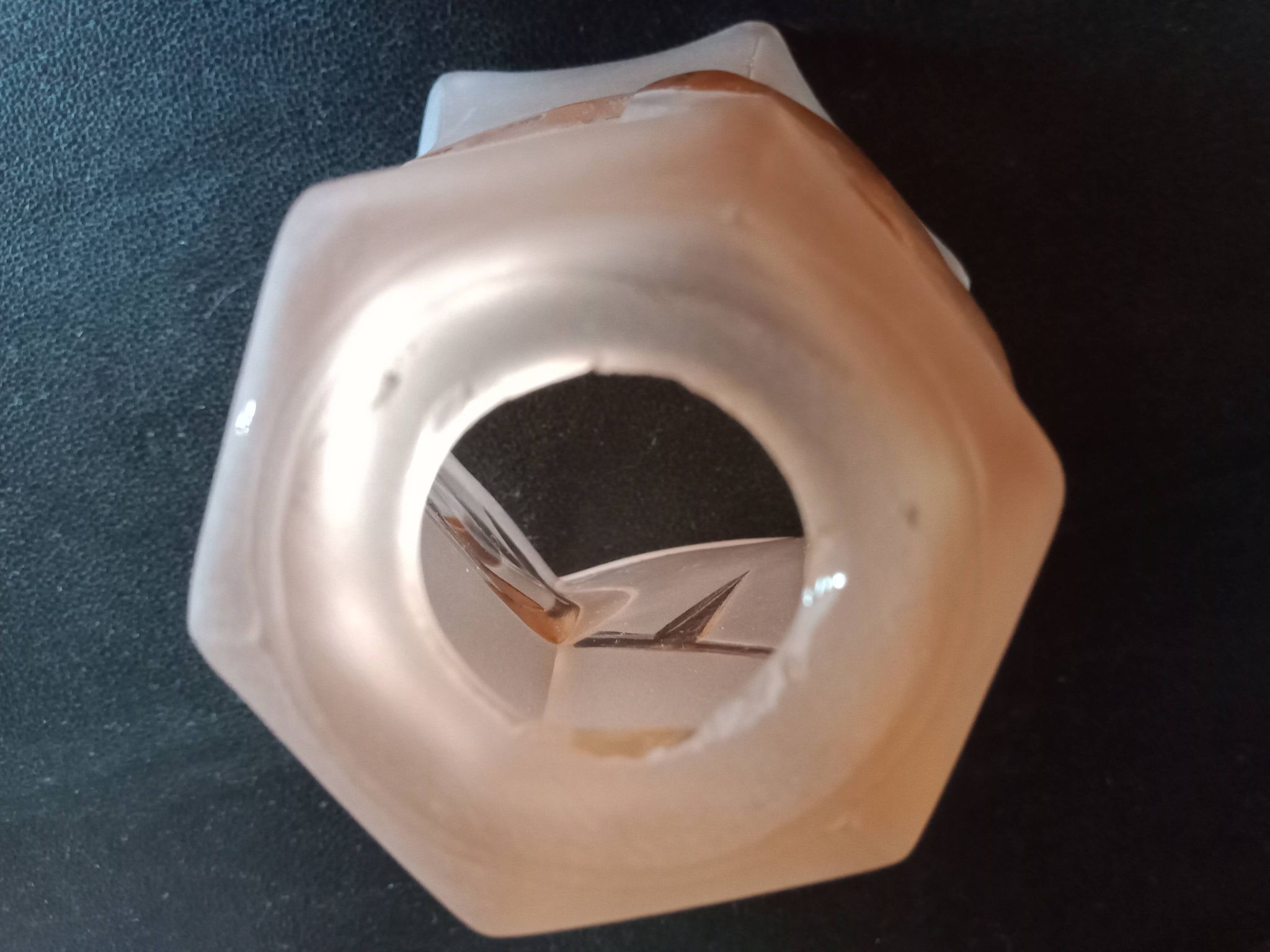 Tulipe en cloche - verre rose mat décor géométrique clair