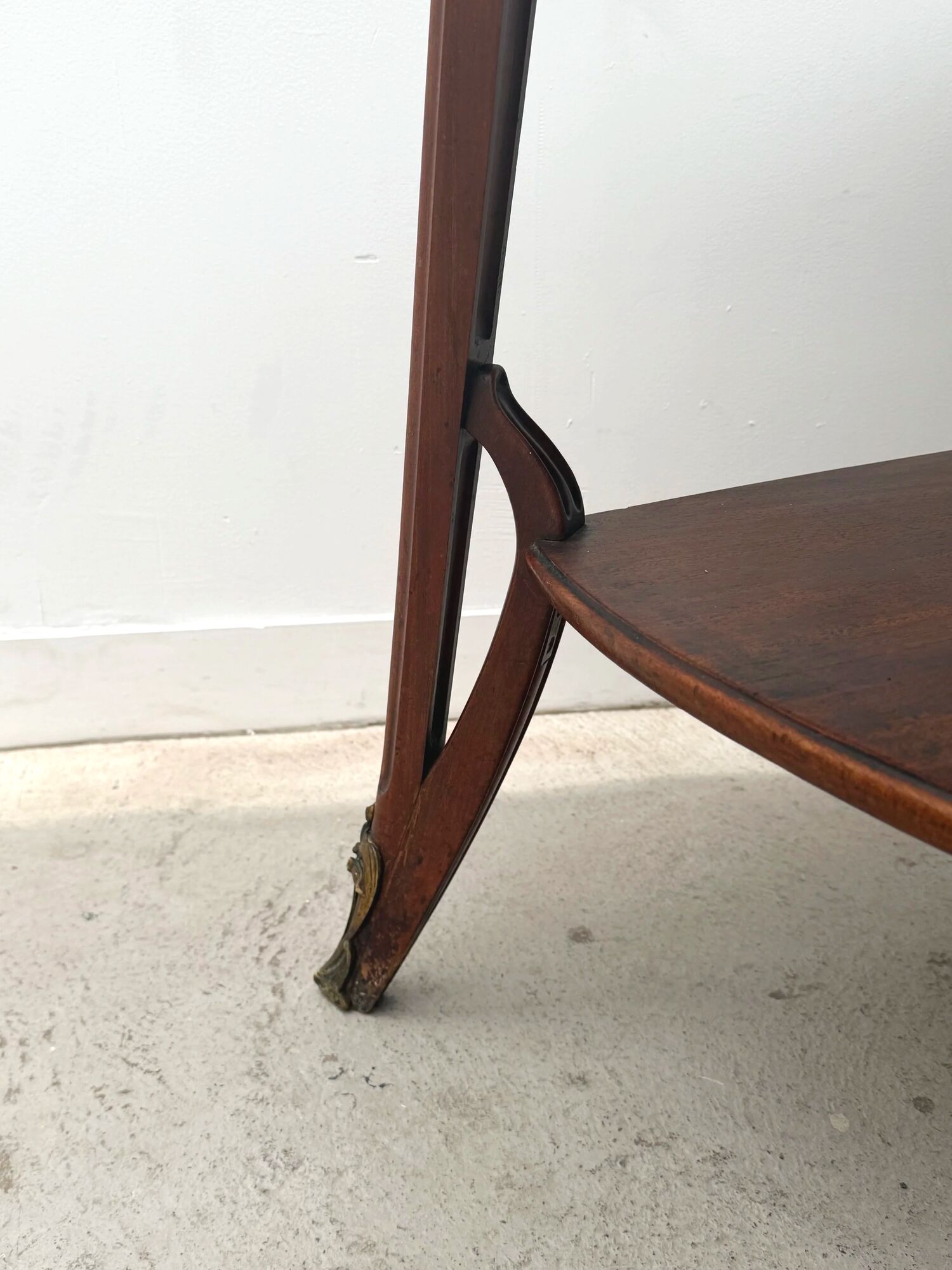 Art Nouveau side table by Louis Majorelle in walnut, France 1900