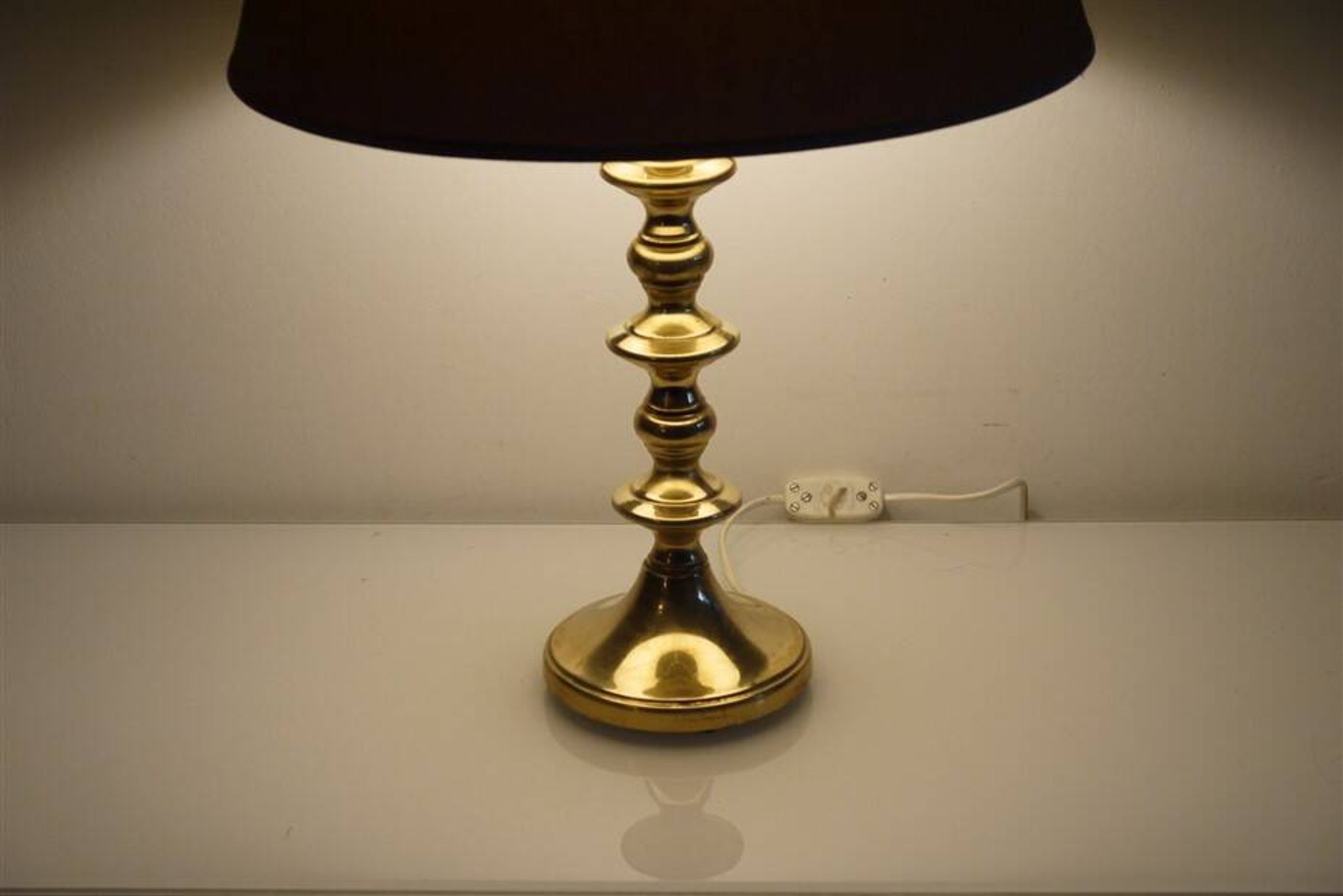 Lampe scandinave en laiton 1970
