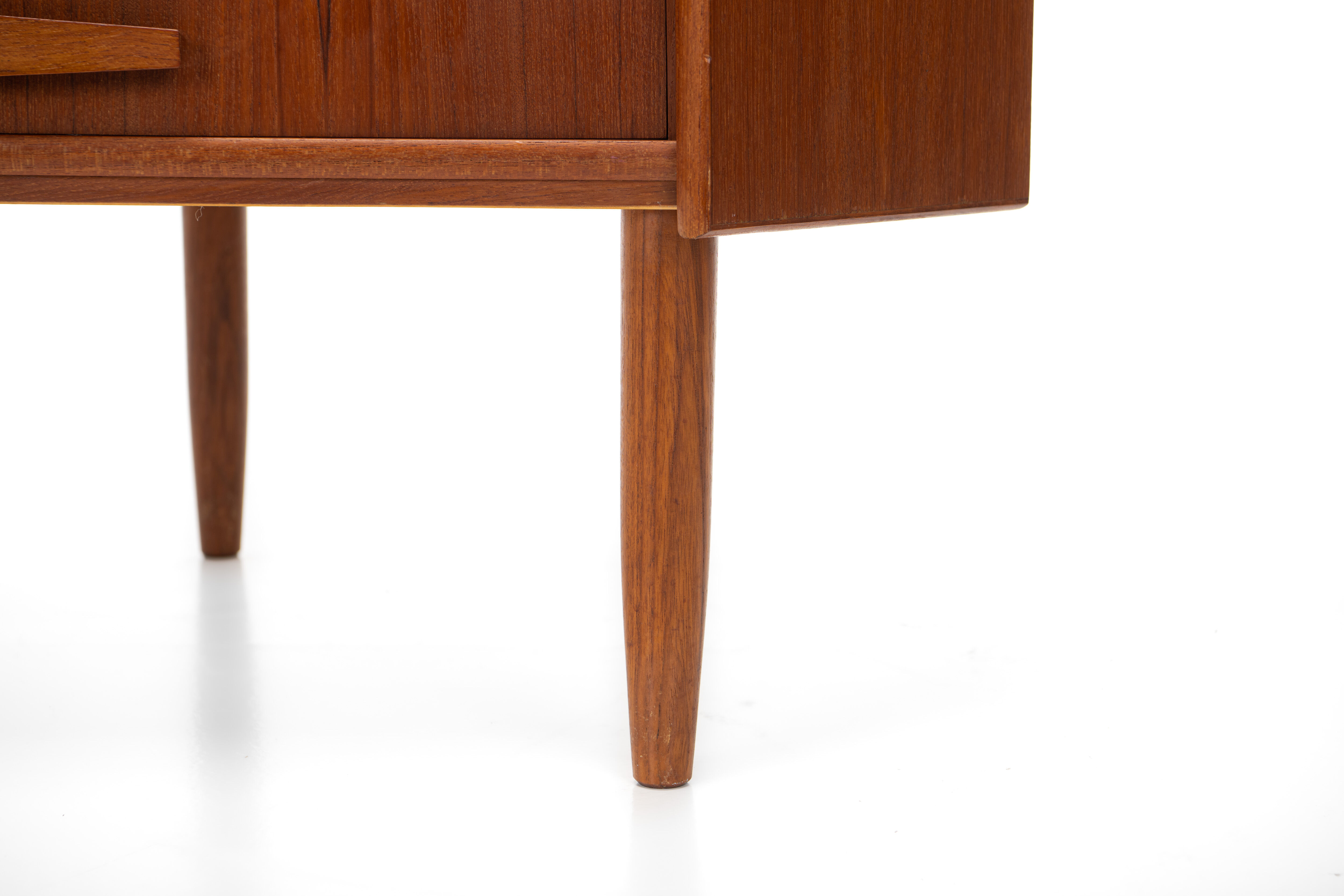 Danish vintage corner cabinet in teak and glass