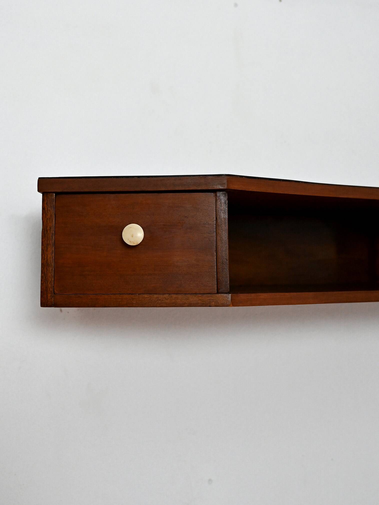 Table de chevet murale scandinave en acajou avec boutons en bakélite