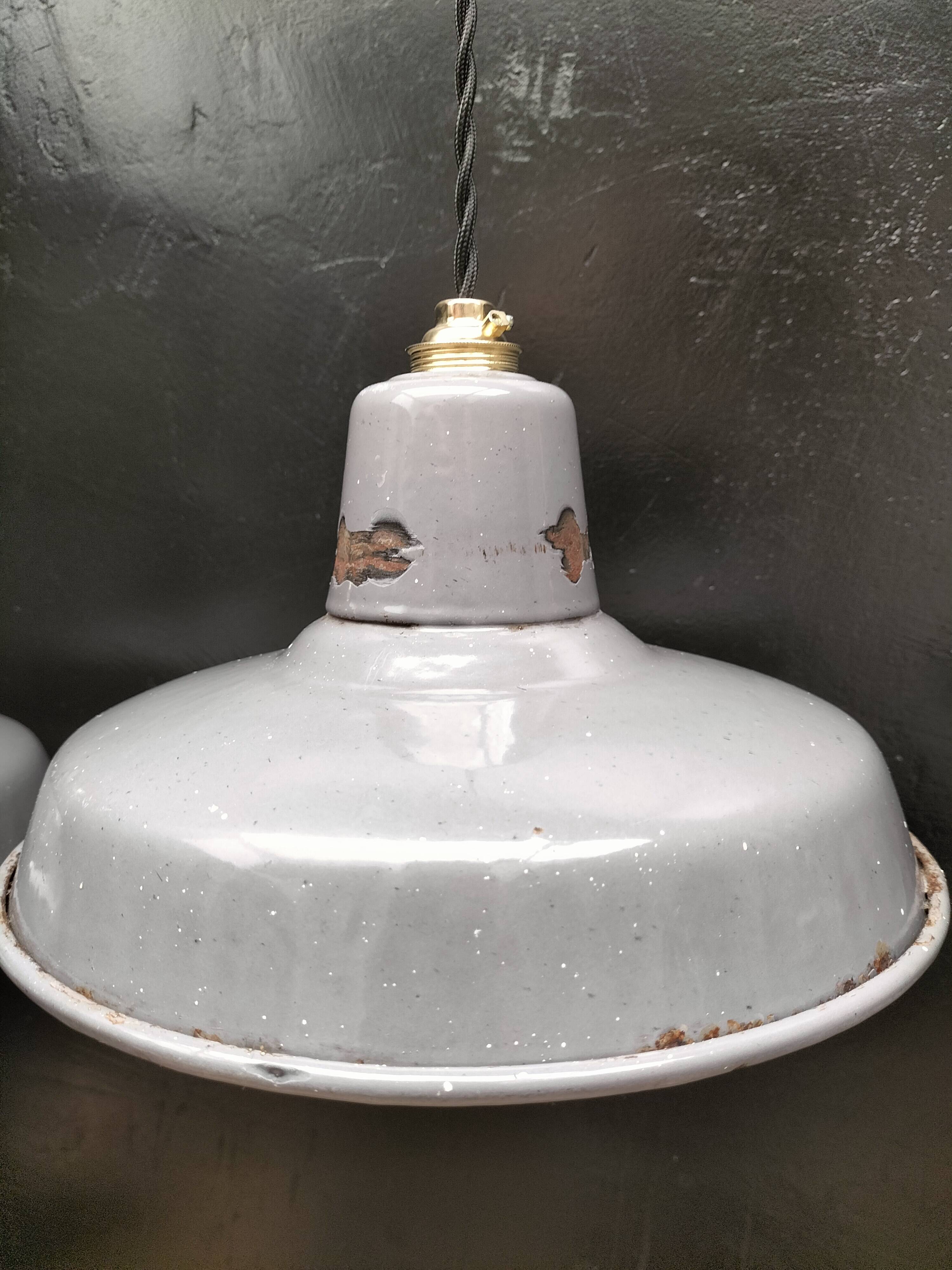 3 industrial pendant lights