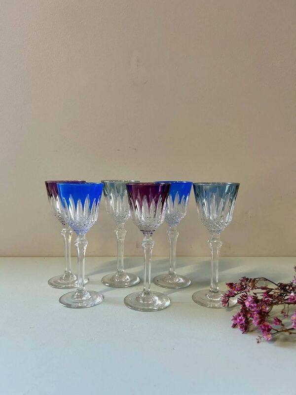 6 verres à digestif anciens en cristal taillé