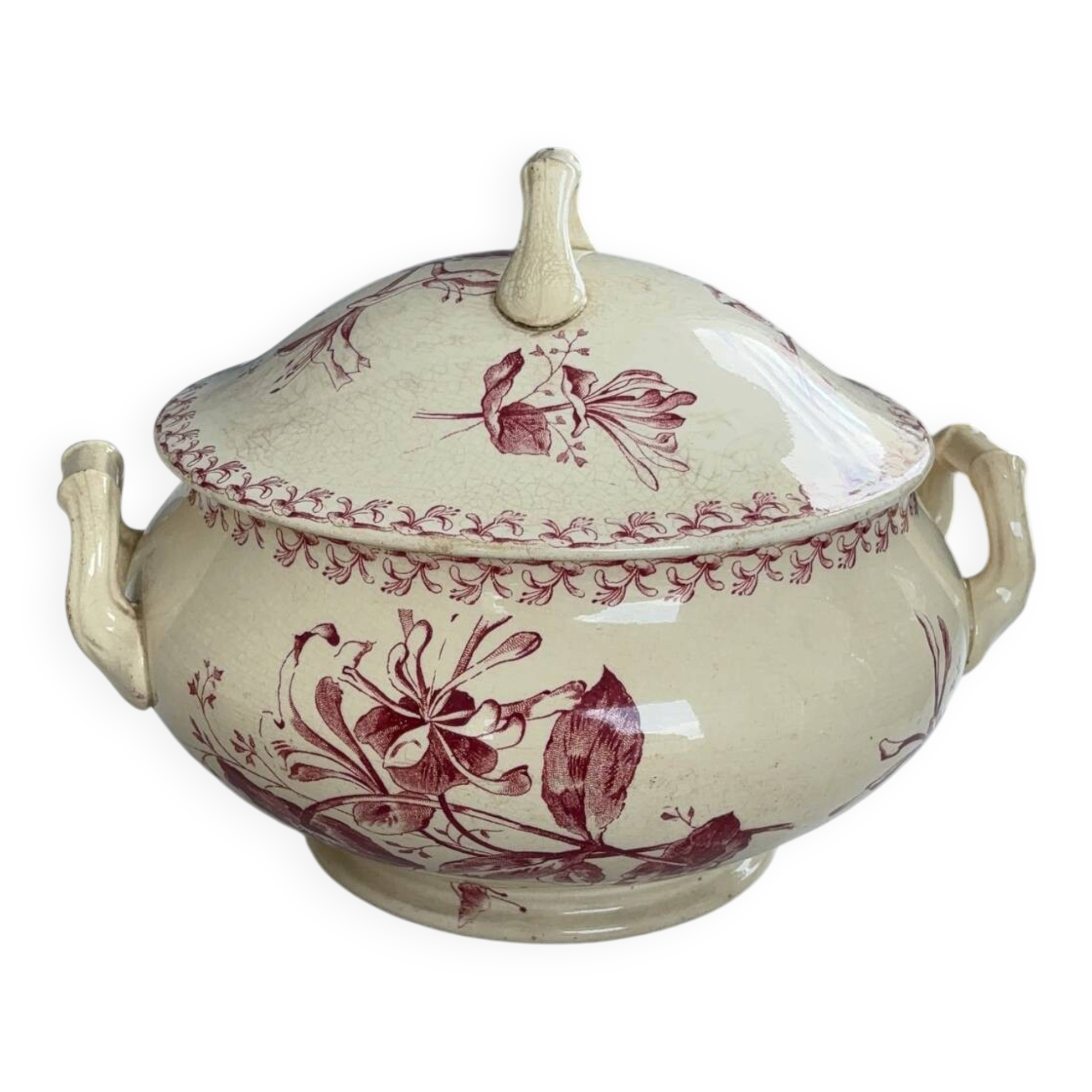 Red earthenware soup tureen, Gien factory, honeysuckle model.