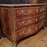 Regency period chest of drawers in veneer circa 1730