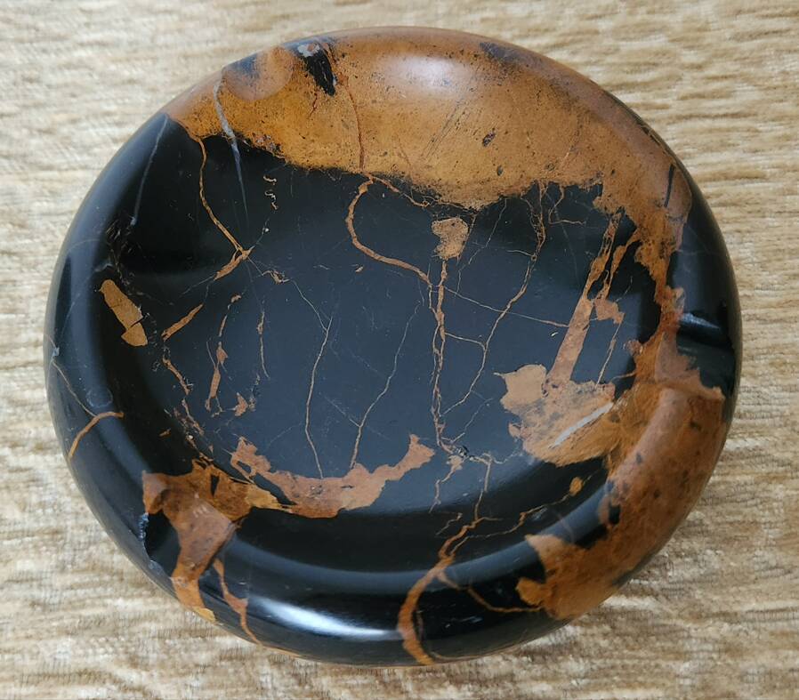 Vintage round ashtray in Italian black and gold Portoro marble.