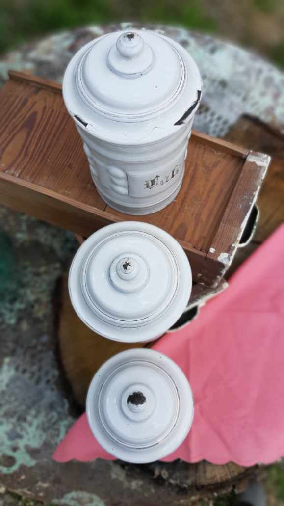 Enamelled spice jars