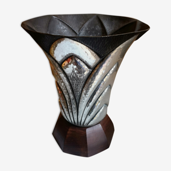 Art-deco vase in etain signed R Delavan