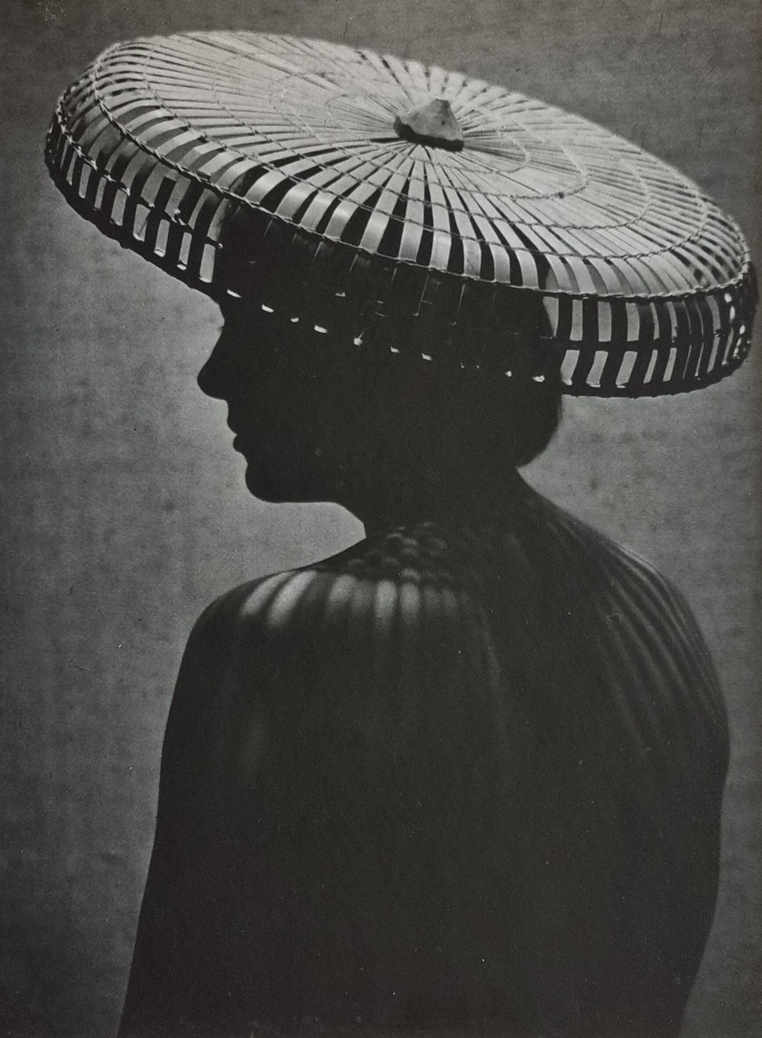 Black and white portrait photography with a hat, Roblot, exhibition 1964 (52x42 cm)