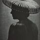 Photographie argentique portrait au chapeau, Roblot, salon 1964 (52x42 cm)