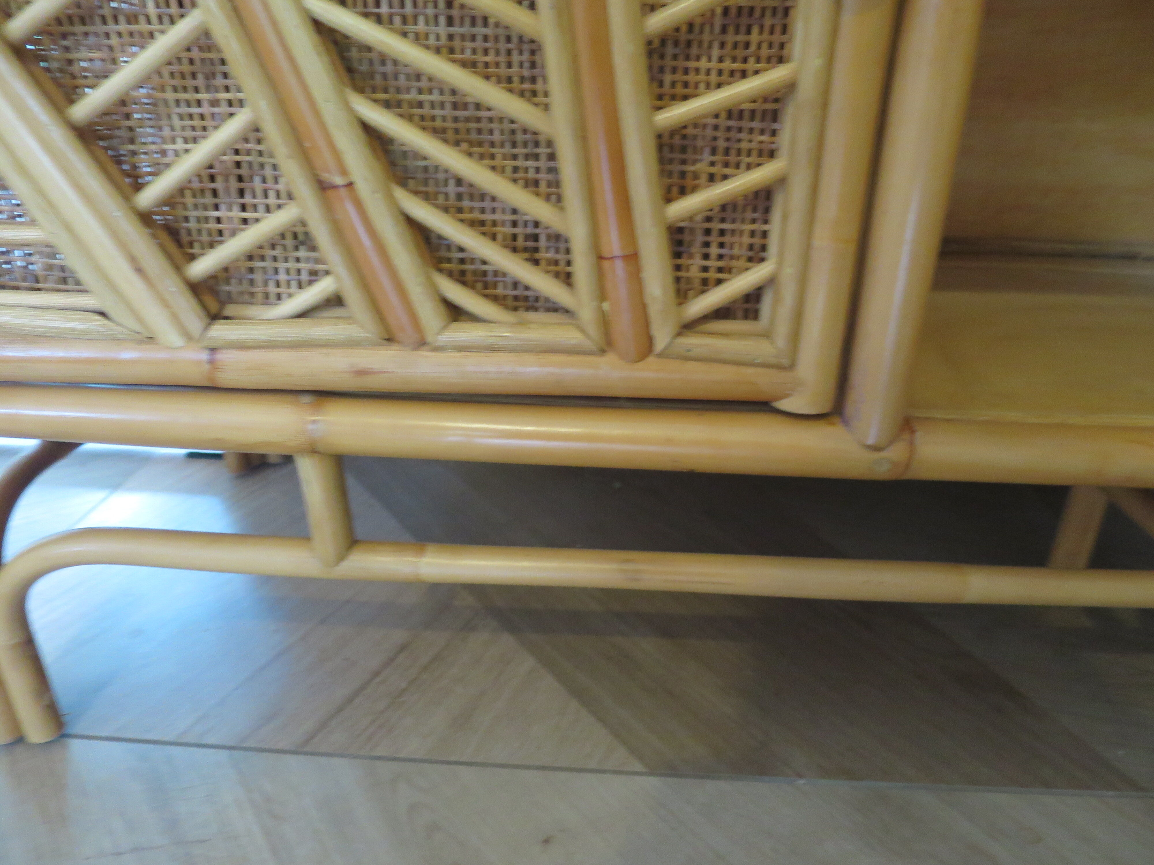Buffet bas 2 portes -rotin tressé-bambou -cannage