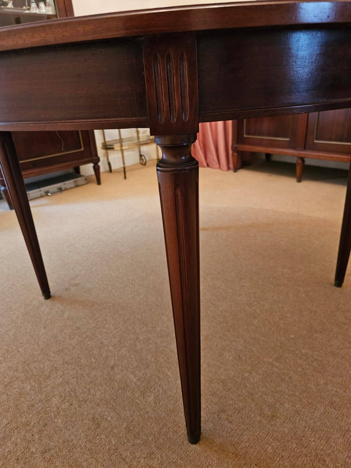 Extendable dining table, Louis XVI style in solid sapele