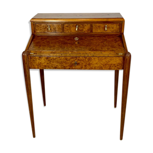 Bureau de dame à gradins