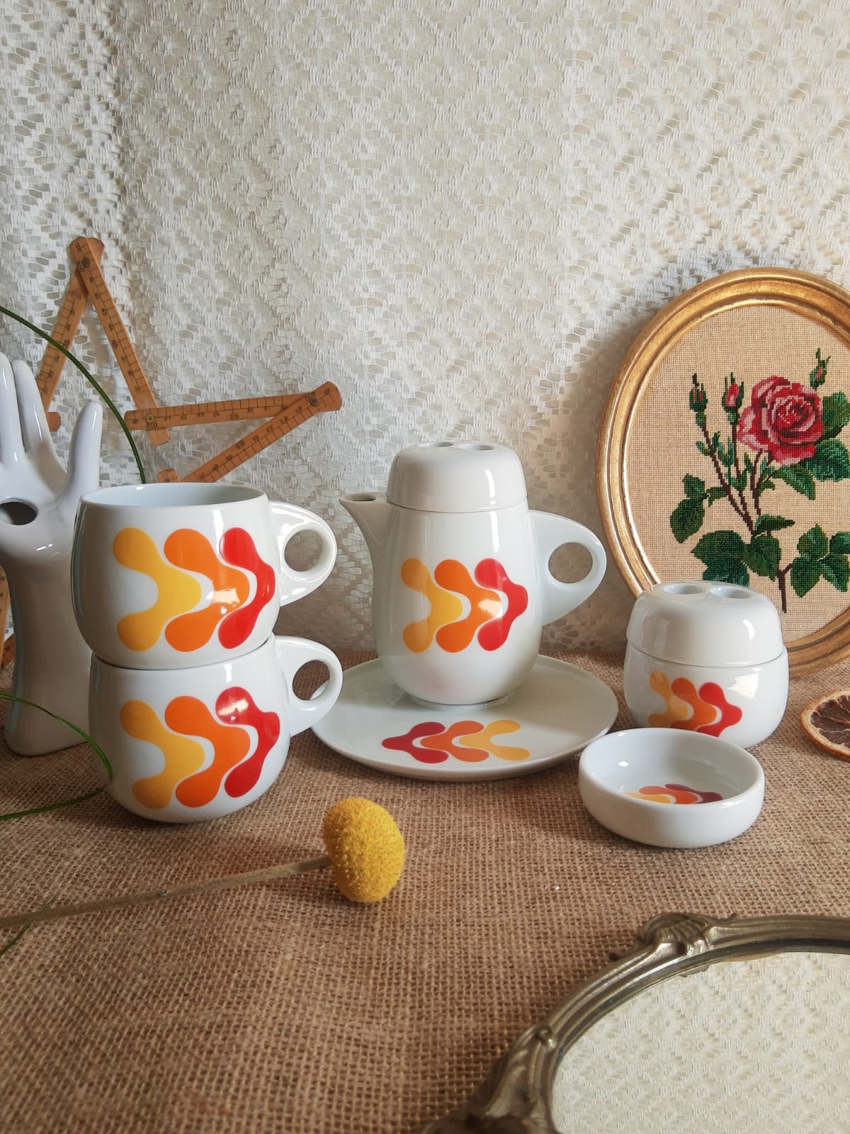 Coffee tea porcelain of retro 70s paris