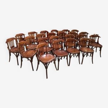 Suite of 23 bistro chairs