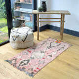 Vintage moroccan boujad rug, original pink pastel toned berber