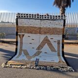 Handwoven pure wool rug, size 2/3 m.