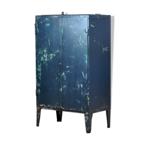 Armoire industrielle en fer années