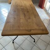 Dining table with extensions