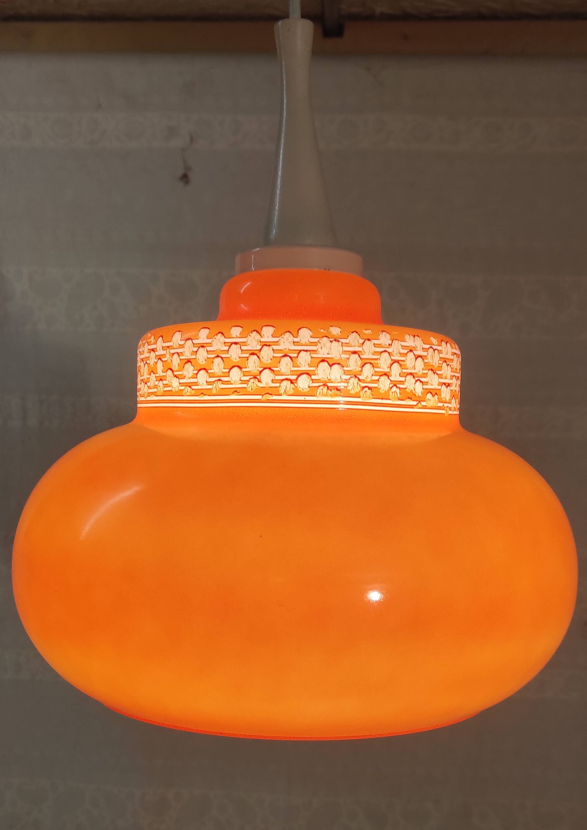 Orange vintage suspension - 1960s/70s