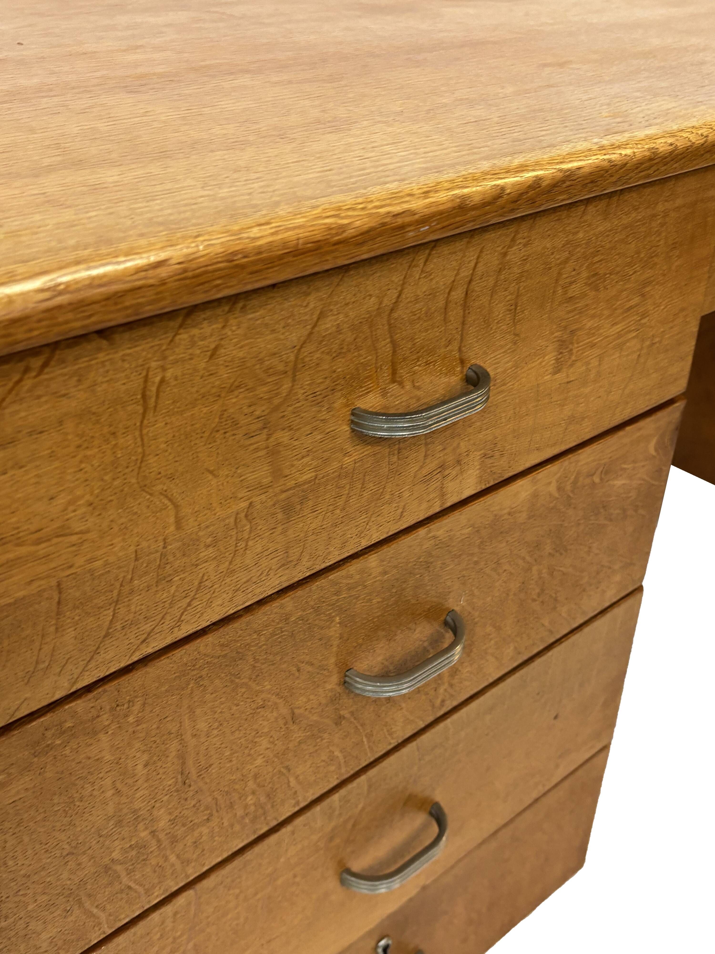 Bureau tubulaire de style Bauhaus du milieu du siècle, design des années 40 en chêne